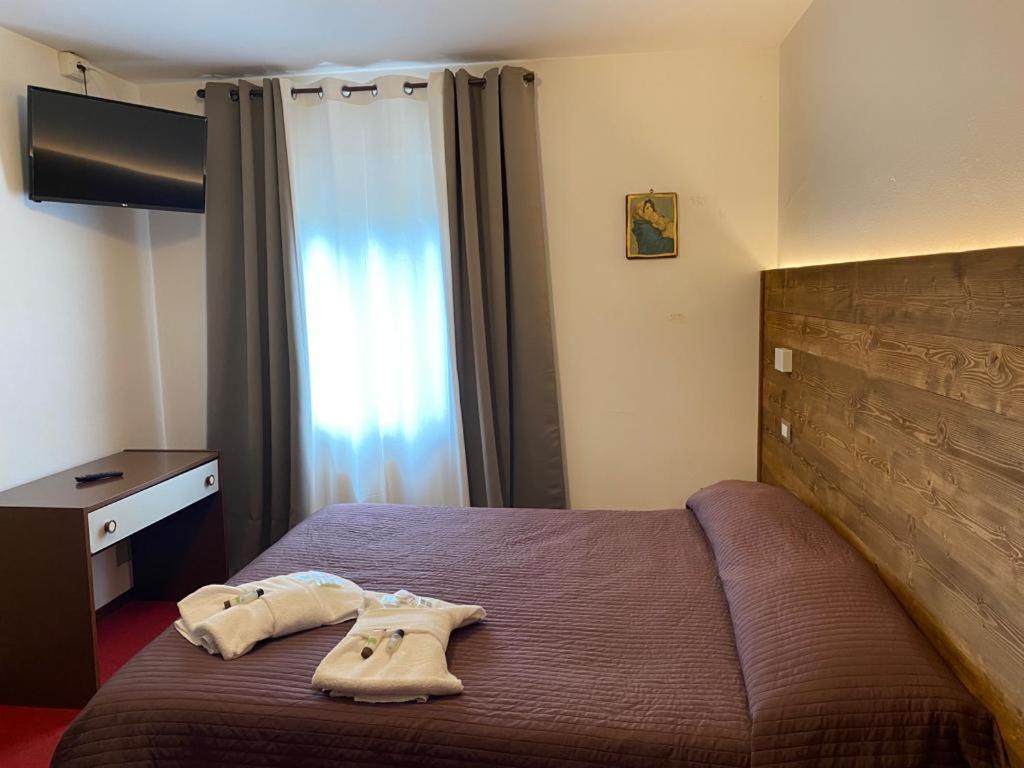 Albergo Quai Monno ภายนอก รูปภาพ